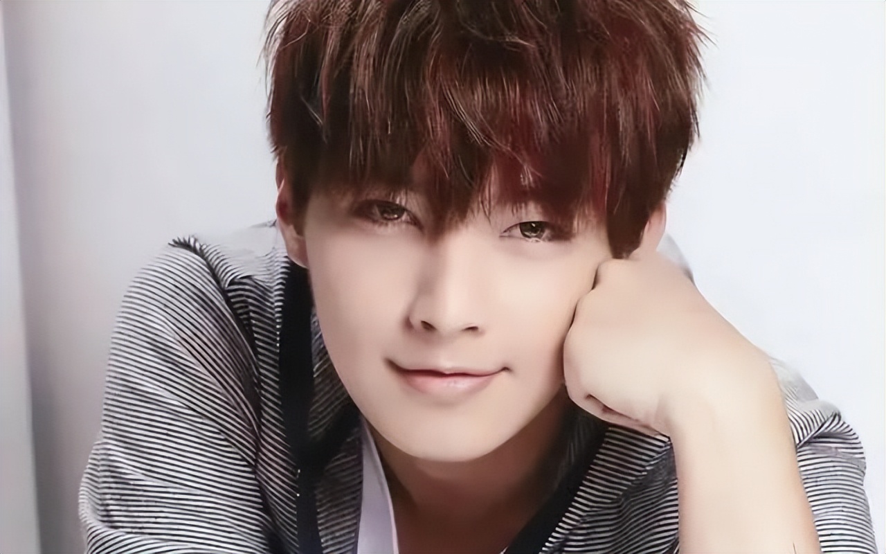 Taiwanese star posts controversy - iNEWS