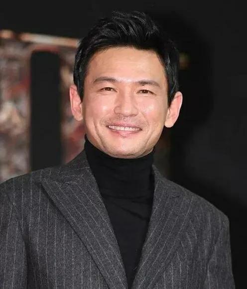 Hwang Jung-min: South Korea's irreplaceable king of reliable actors - iNEWS