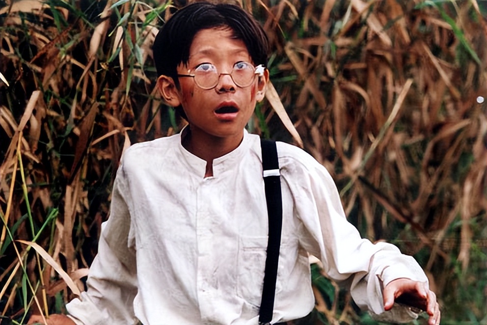 Zhang Yishan debuted as a child star for many years, with so many works ...