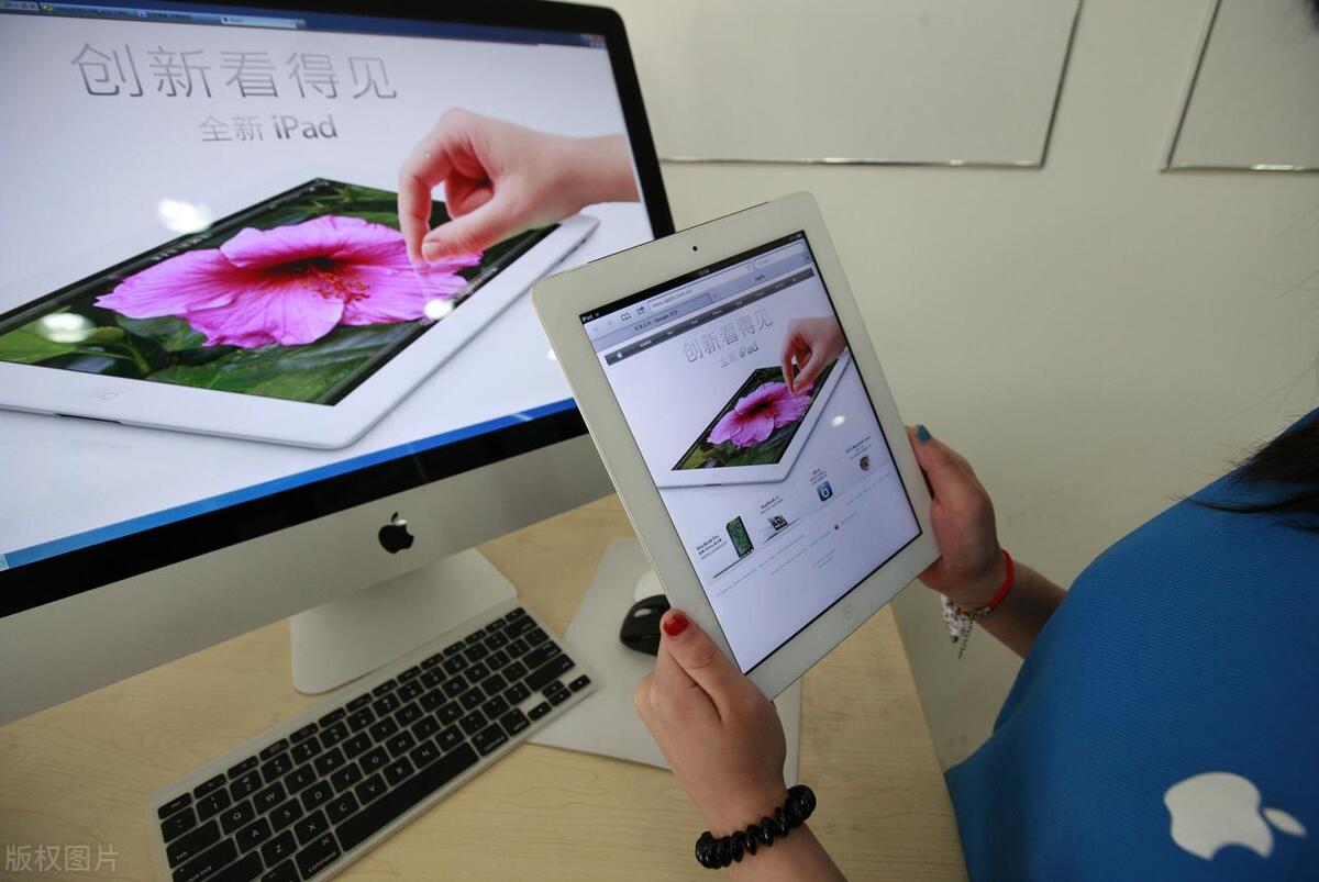 What are the differences between OLED and LCD screens iNEWS