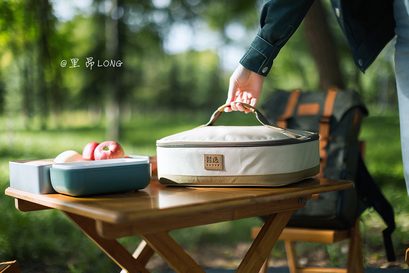 Making Tea Outdoors Boil water to make tea outdoors, this camping tea set is easy to handle ...