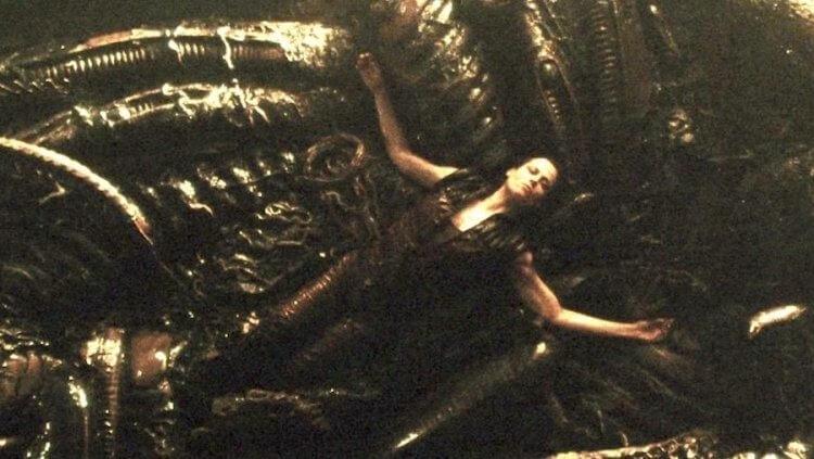 25 years later, what went wrong with "Alien 4: Reborn"? - iNEWS
