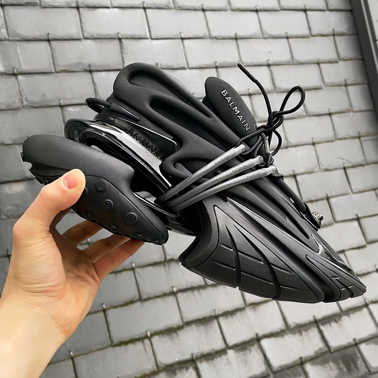 Balmain 2022 spring and summer series shoes are exposed, there is a sense  of sight of Balenciaga? - iNEWS