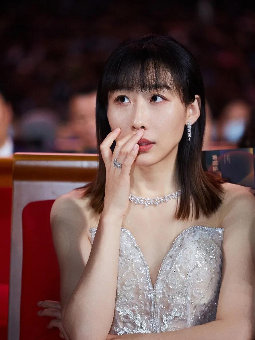 Ren Suxi—A powerful actress who interprets roles with acting skills ...