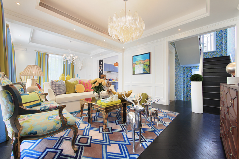 In early winter, step into the colorful candycolored home and meet