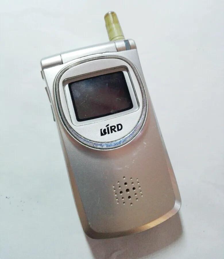 What mobile phones have you used in those years? - iNEWS