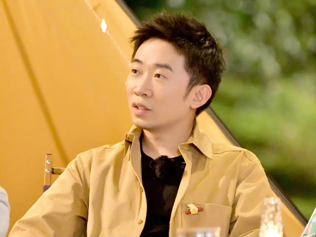 搞笑界「拼命三郎」，一年上26檔綜藝，楊迪：搞笑，我是認真的 - 資訊咖