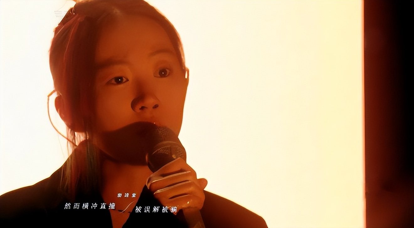 This time, the 26-year-old Dou Jingtong made everyone look at him ...