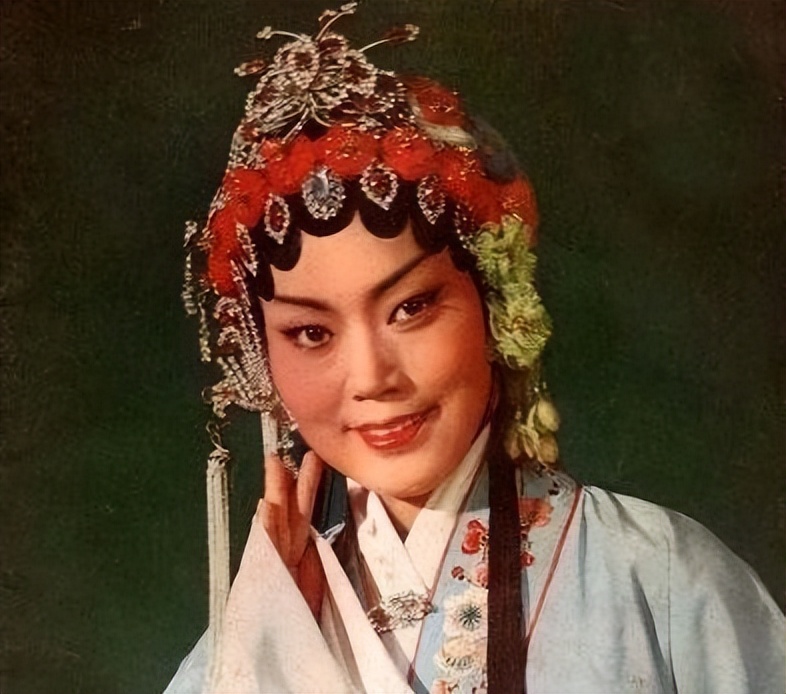 Tang Yuying, a famous Henan opera artist, once collaborated with Ge You ...