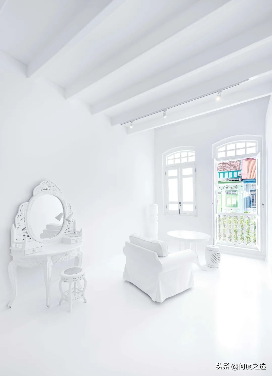 What is it like to live in a pure white world? iNEWS