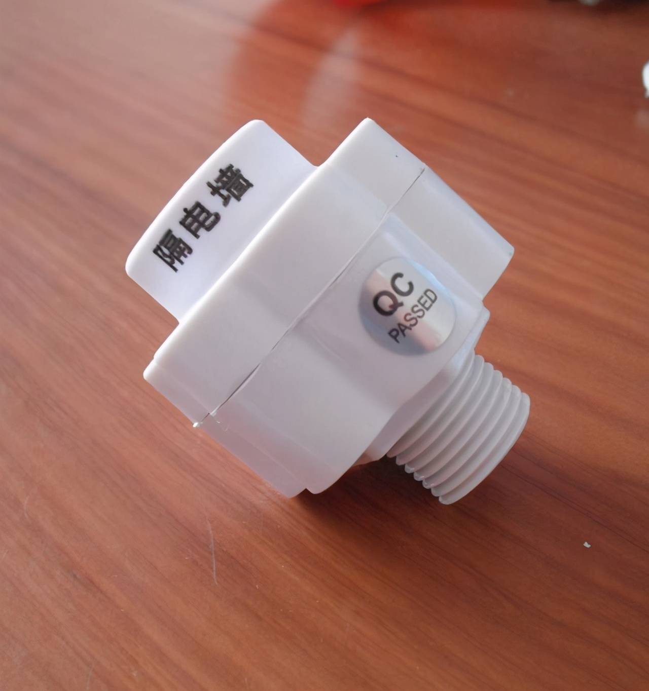 Are electric water heaters safe?Is there a high chance of leakage?The