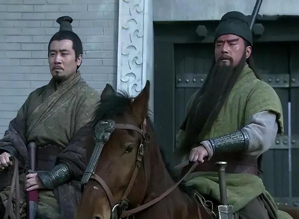 When Guan Yu beheaded Hua Xiong, there were 4 masters watching, all of ...