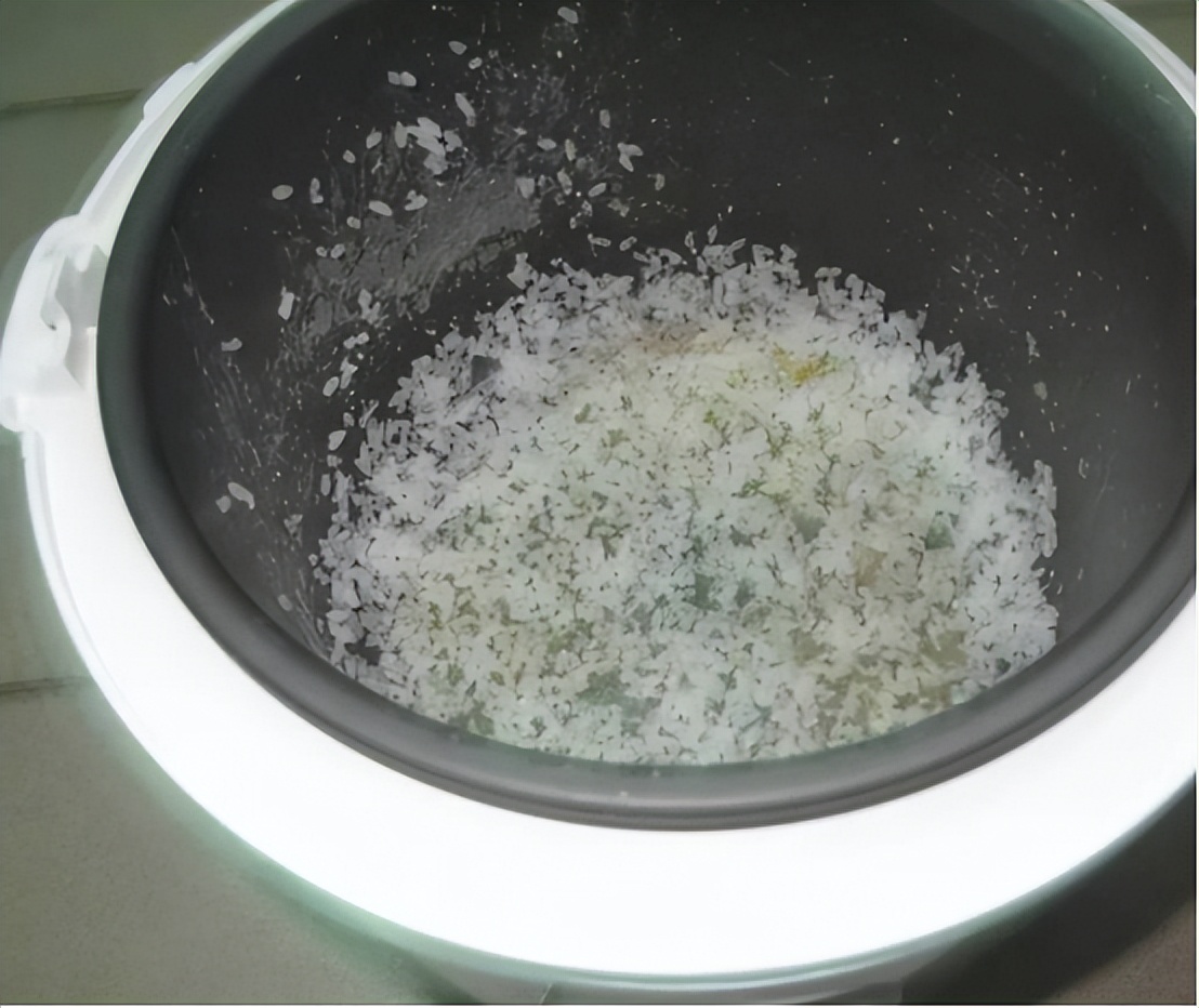 Does using a rice cooker cause cancer?It is not to use a rice cooker with a damaged