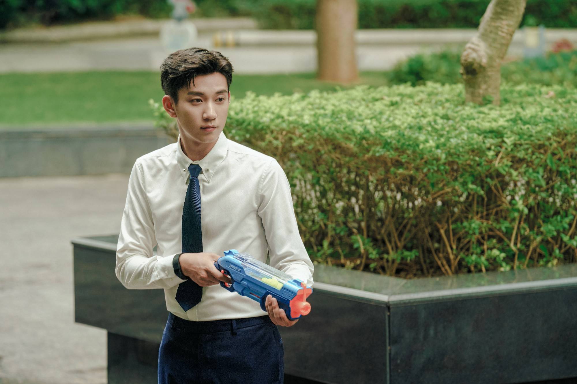 "The Love You Give Me" Wang Ziqi's popularity soars, 95 Xiaosheng adds ...