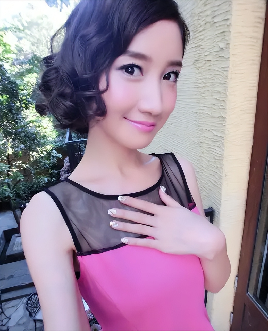 Mingyang Entertainment - Beauty Star - Chen Yanfei - iNEWS