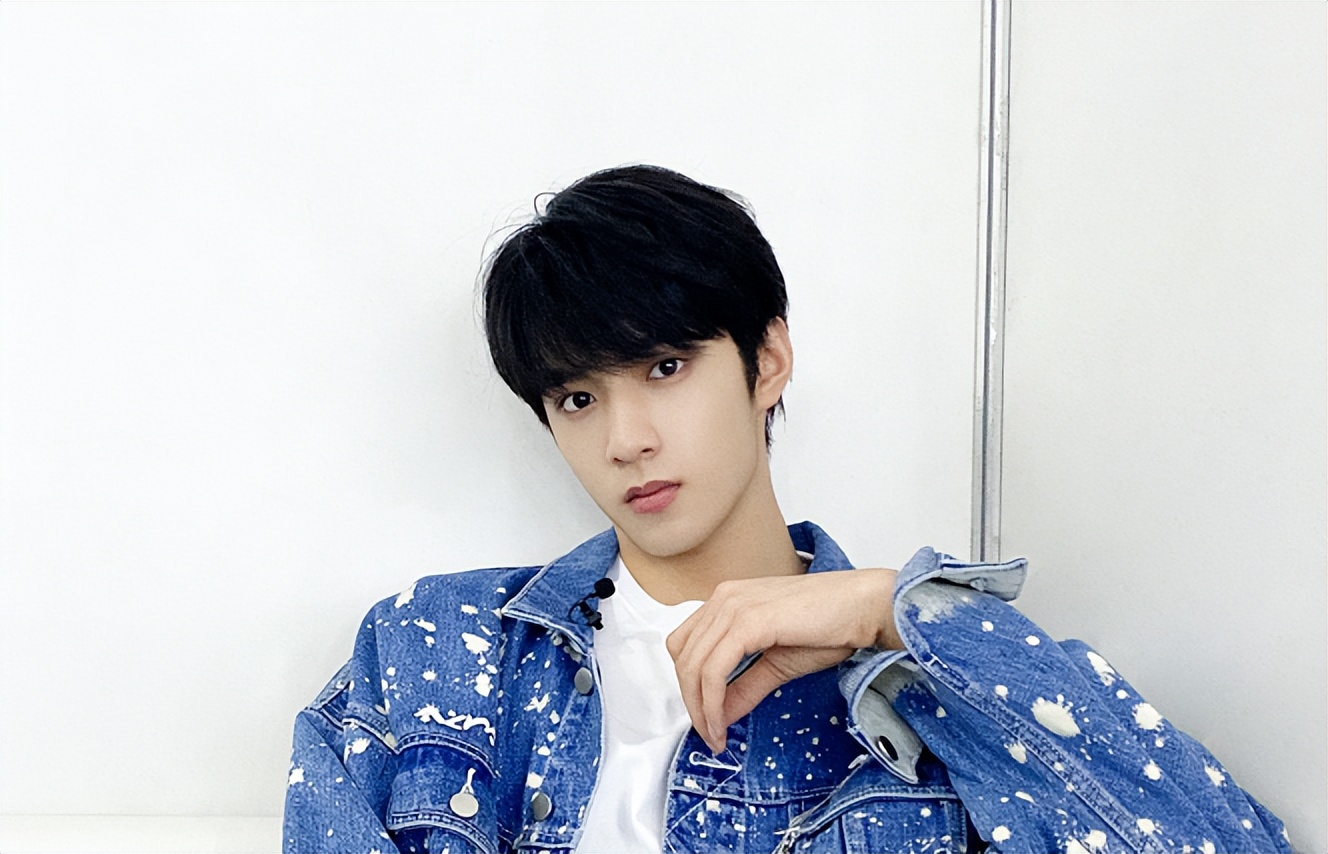What Is The Name Of Liu Yaowen s Fans INEWS