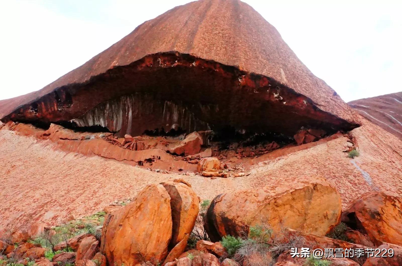 The largest rock in the world Ayers Rock iNEWS