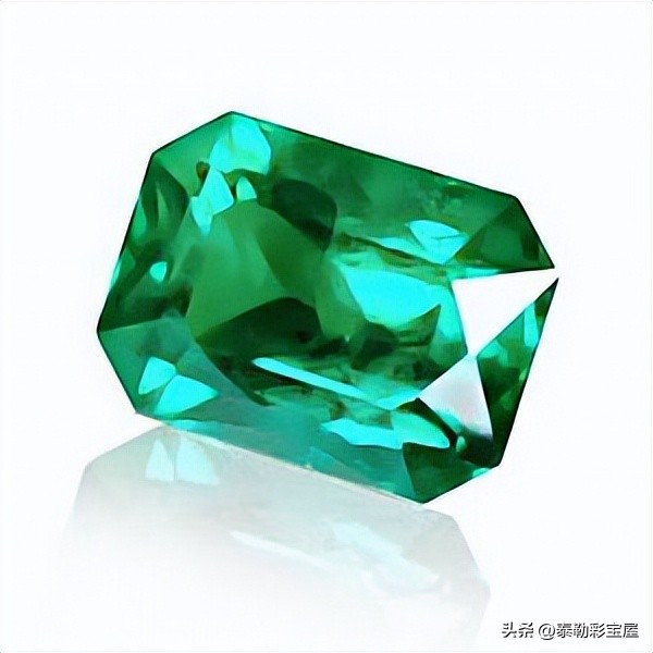 The difference between natural emeralds and synthetic emeralds iNEWS