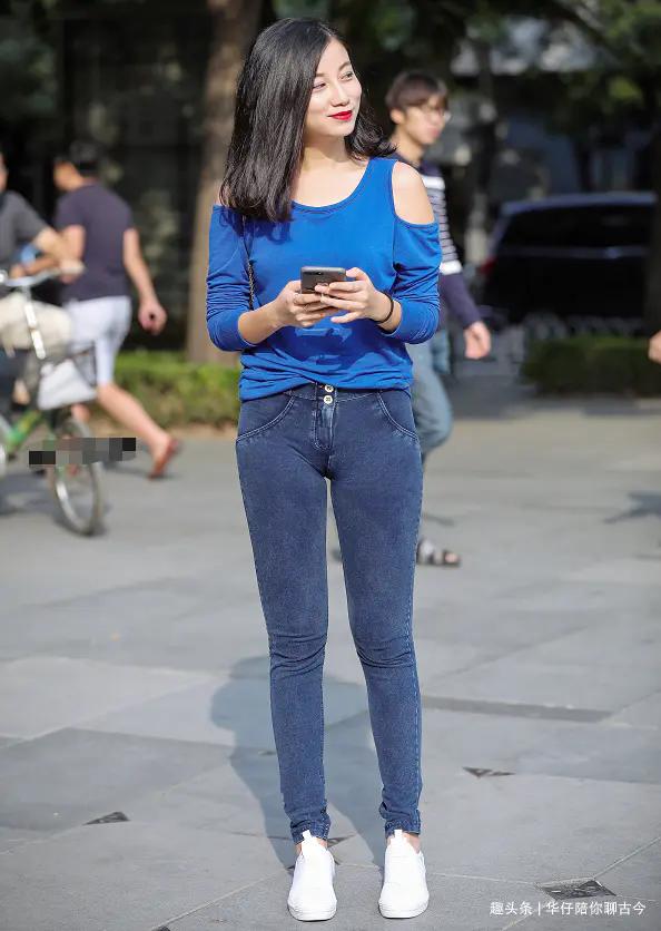 The sexy of skinny jeans alone, this beauty is very eye-catching - iNEWS