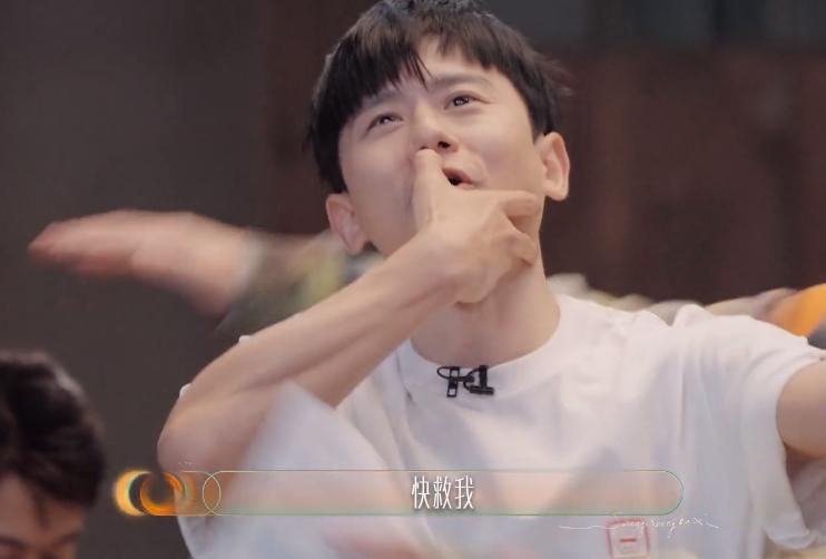 The upright Yang Zongwei allowed the audience to see Zhang Jie's ...