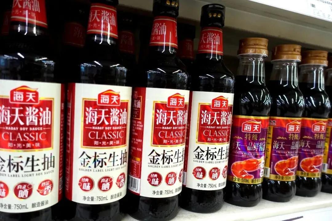 What is the difference between light soy sauce, dark soy sauce, oyster sauce and soy sauce used