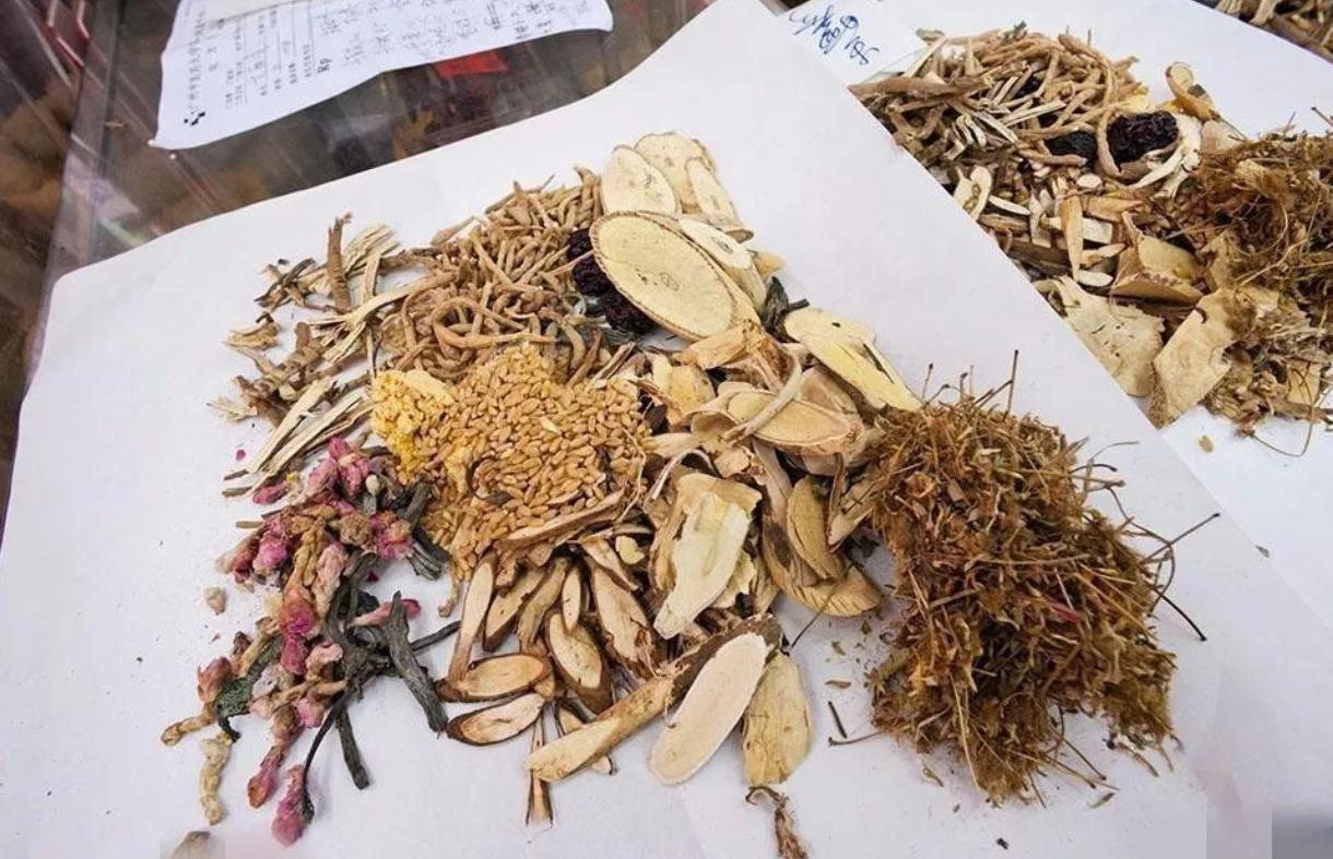 子宮肌瘤別着急「切」,試試老中醫的這個方子,效果真的不錯 - 資訊咖