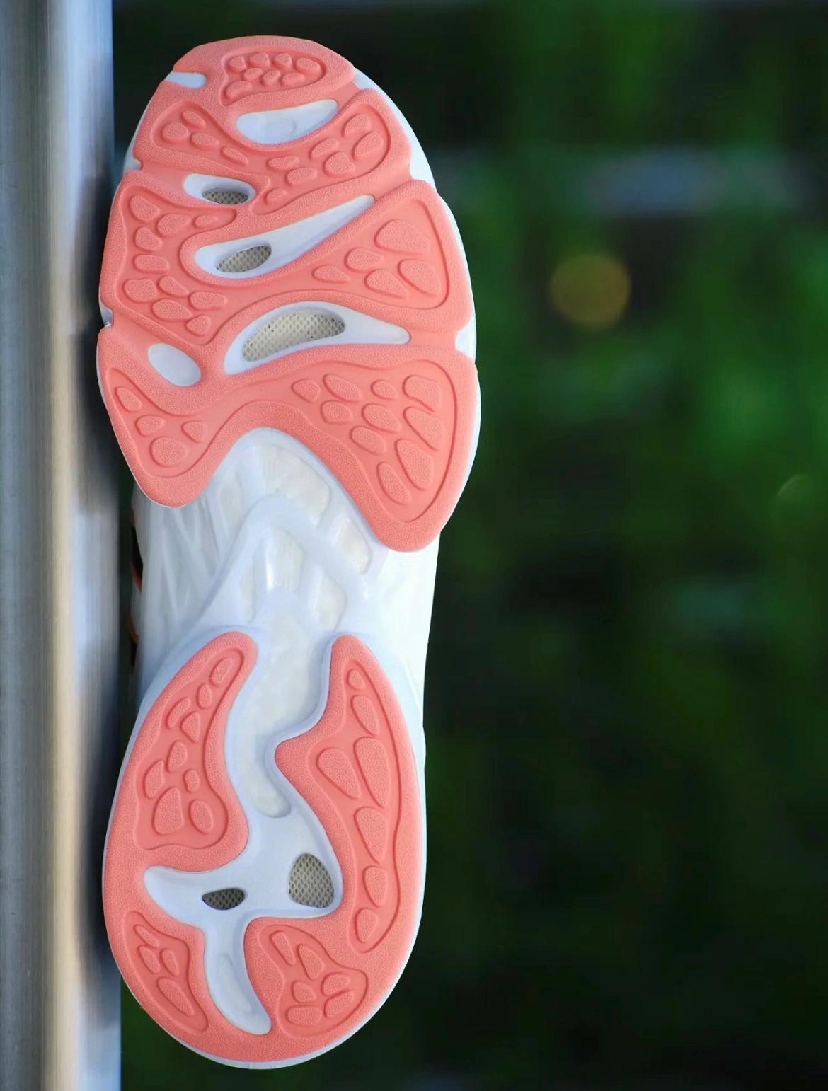 Bionic CLIMACOOL running shoes that make your feet feel like a breeze ...