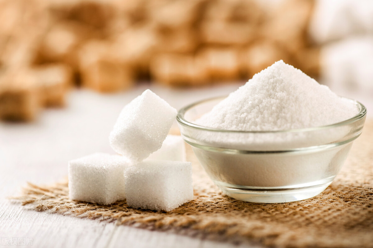 The efficacy and function of white sugar How to choose white sugar - iNEWS