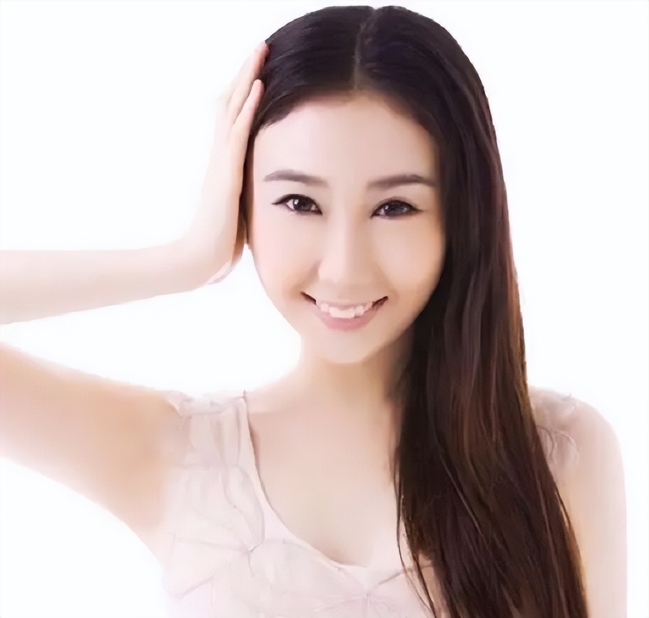 Show Shui Shui Junyi's daughter's recent situation: She joined CCTV as a reporter ...