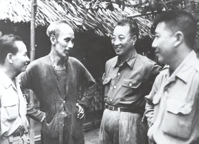 General Chen Geng entered North Korea three times. An American general ...