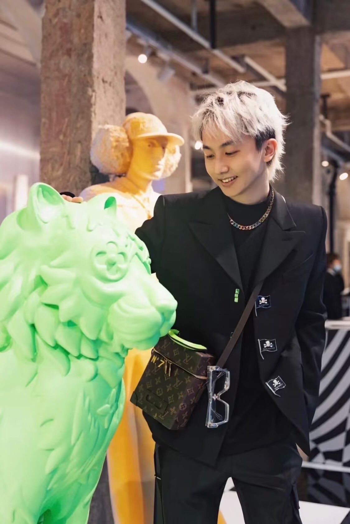 Trendy men's musthave fashion items iMedia