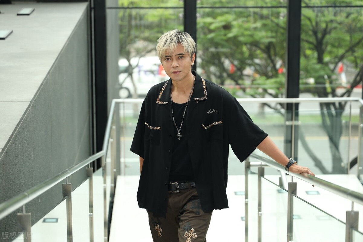 Luo Zhixiang responded that the bracelet is the same style as Zhou ...