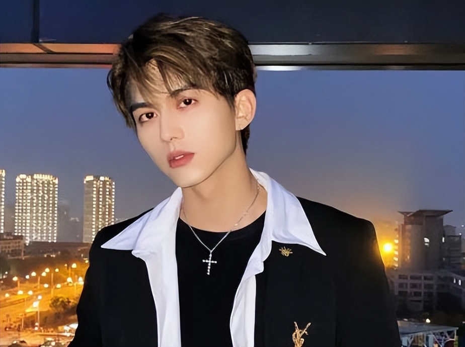 What are the representative works of actor Xu Zhibin? iNEWS