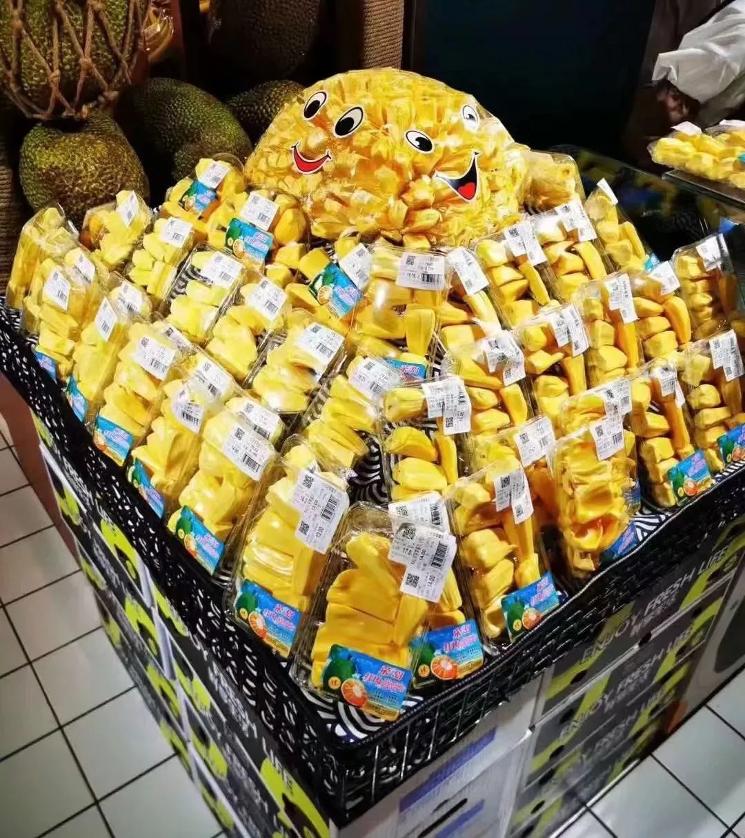 Supermarket fresh cut fruit display appreciation iNEWS