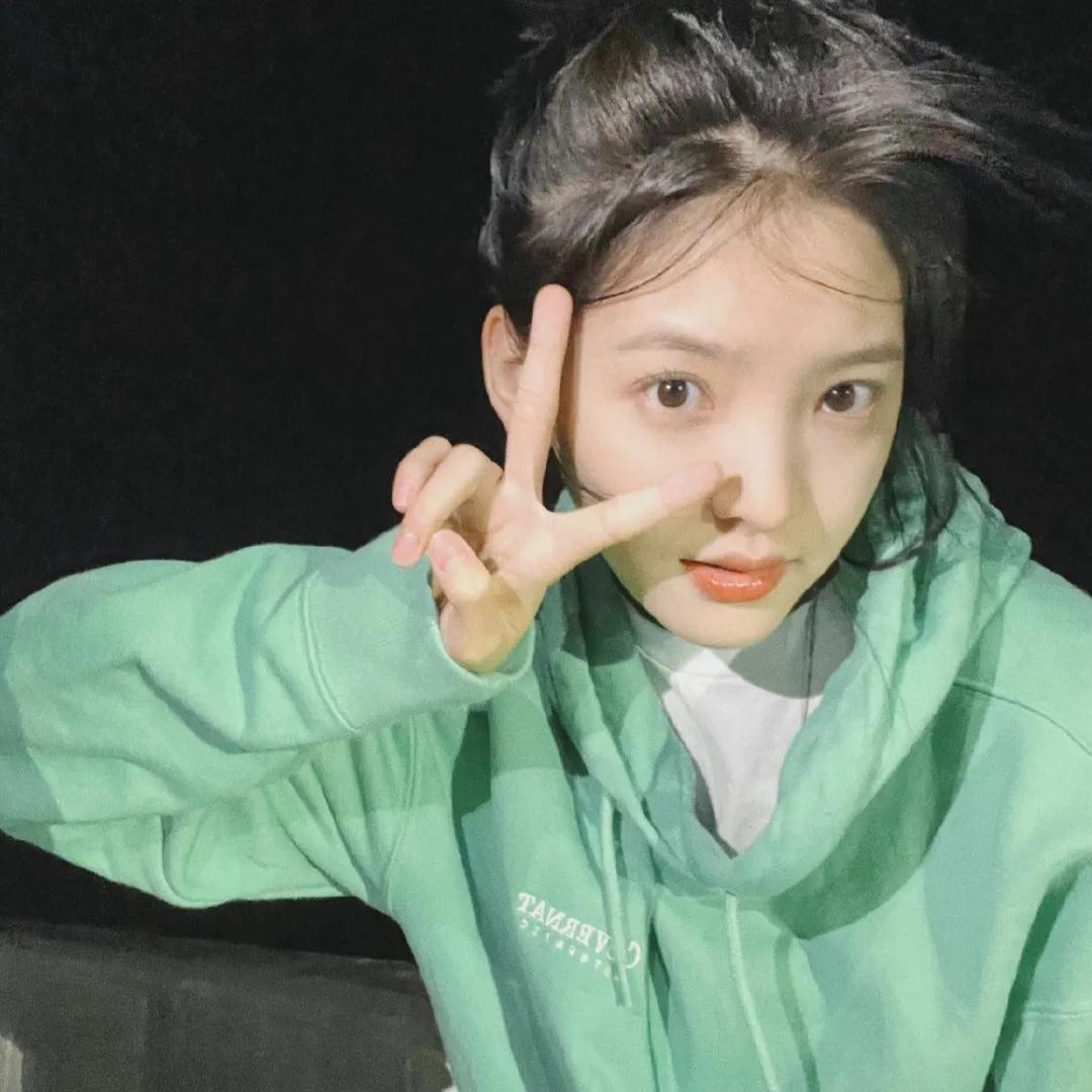 Zhang Ruonan A girl with a "first love face" full of vitality, the