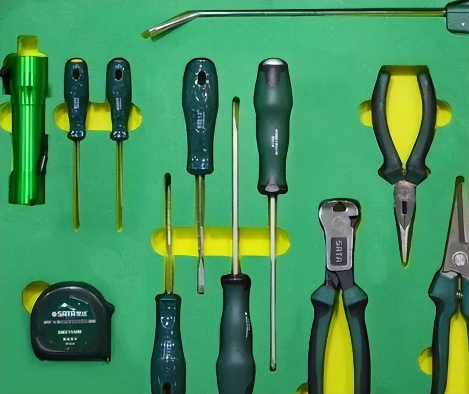 What do Deshi Seiko mechanical and electrical hardware tools have?How to choose hardware tools