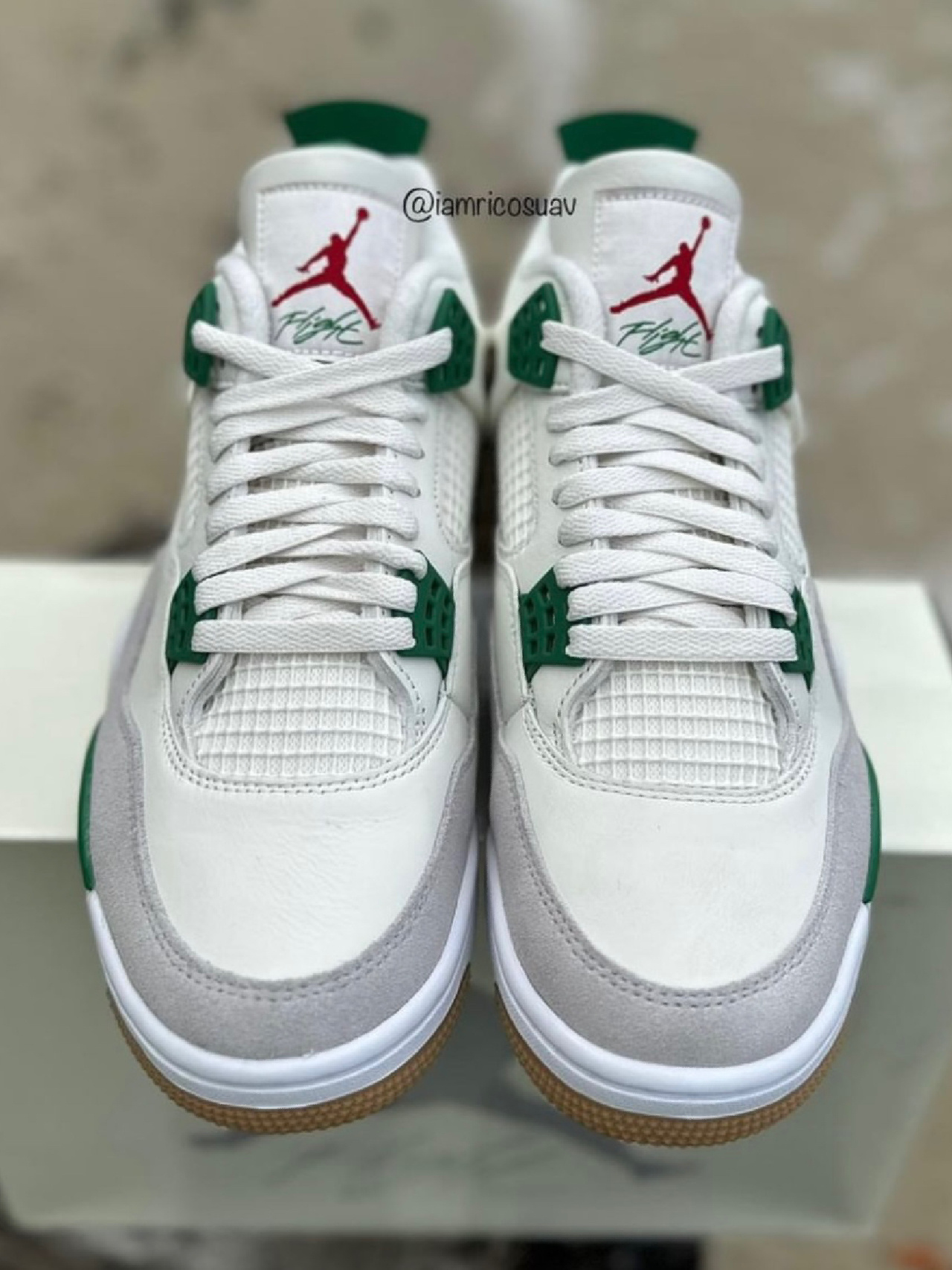 Nike SB x AJ4 joint physical handsome... - iNEWS