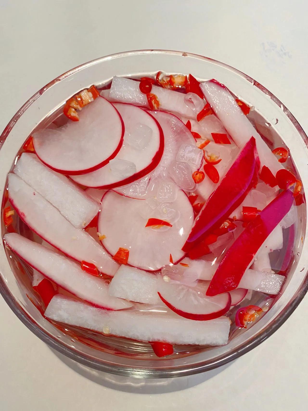 I have used the method of soaking radishes for several years, sour and