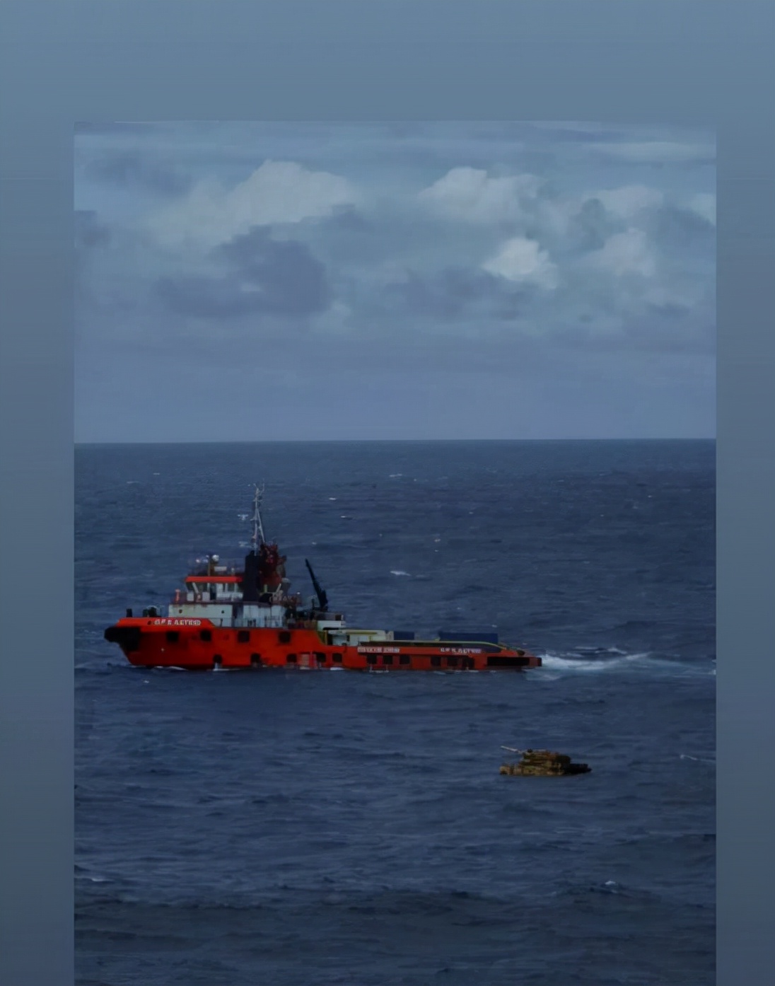 Russian media: A mysterious floating "tank" found in the South China Sea, Indonesia tried to salvage but failed