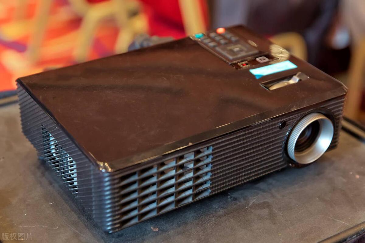 Which brand of home projector is good iMedia