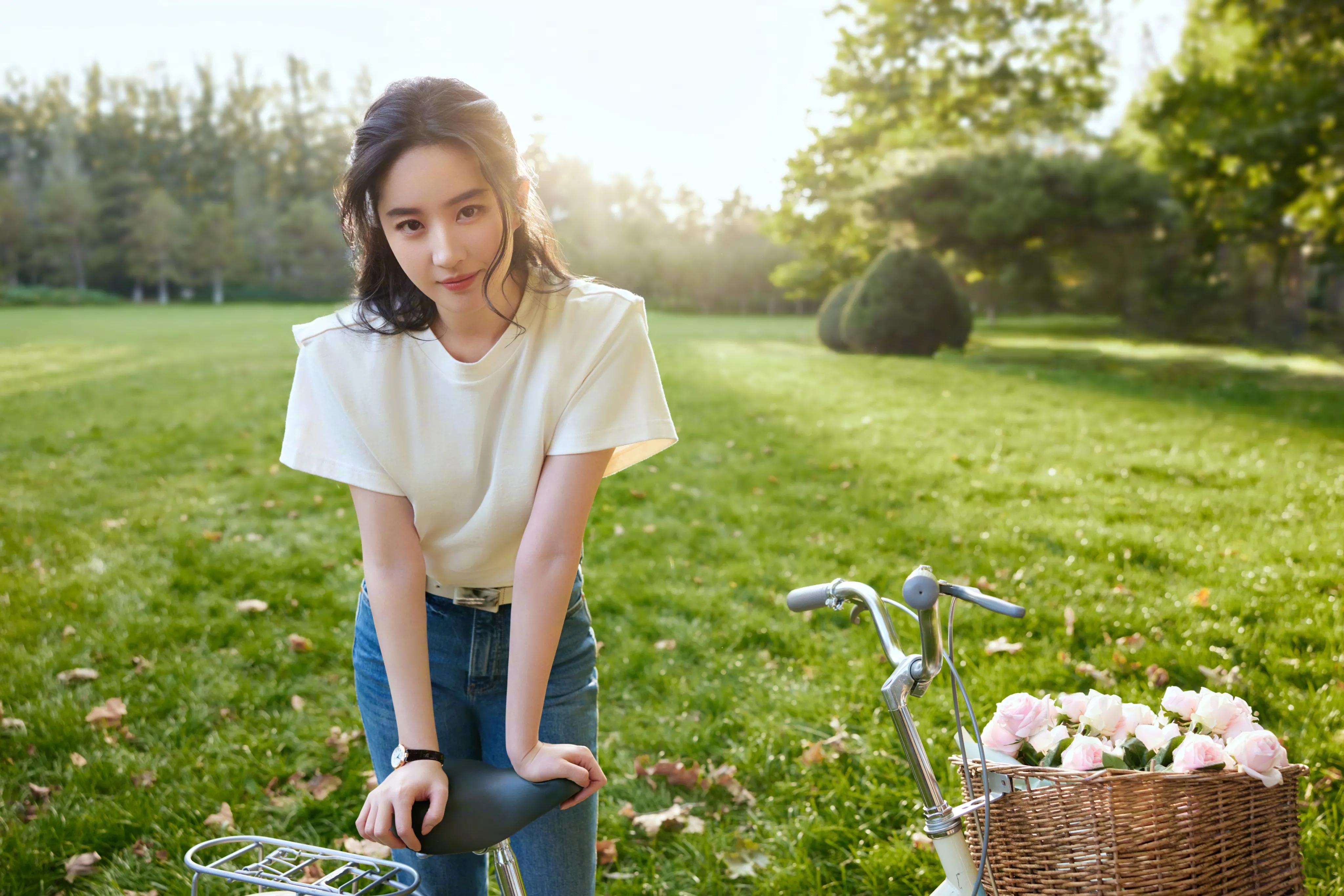 Liu Yifei Tissot global spokesperson the fragrance of spring is