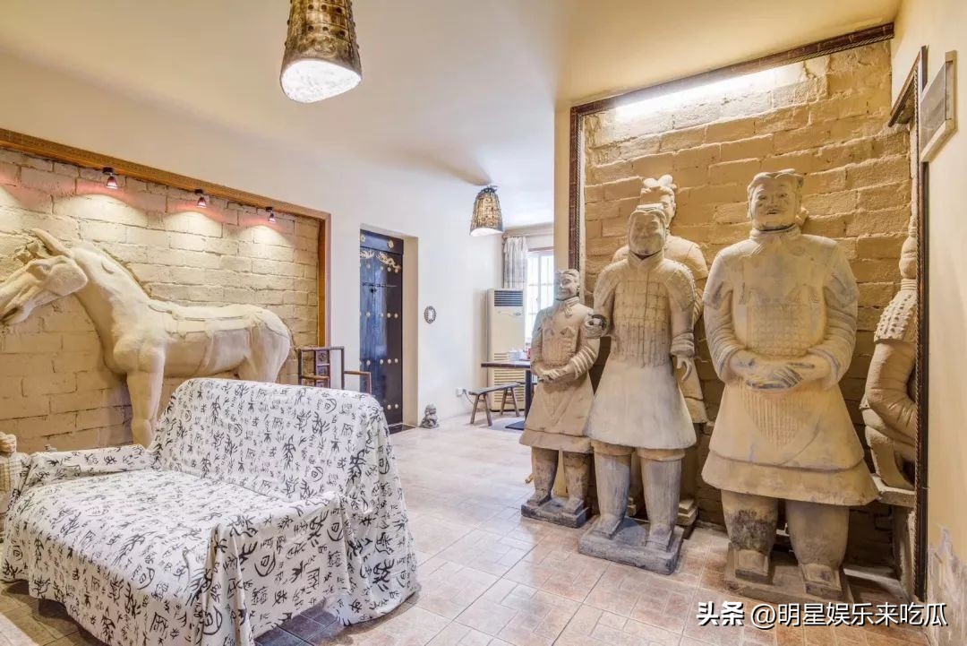What's it like to stay at Terracotta Army Hotel? I was so scared that I