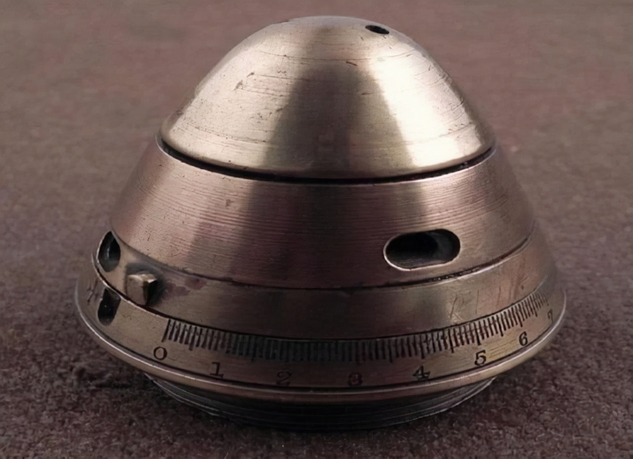 Flight Control Shells Nowadays, is there still a place for anti-aircraft guns?What if the ...