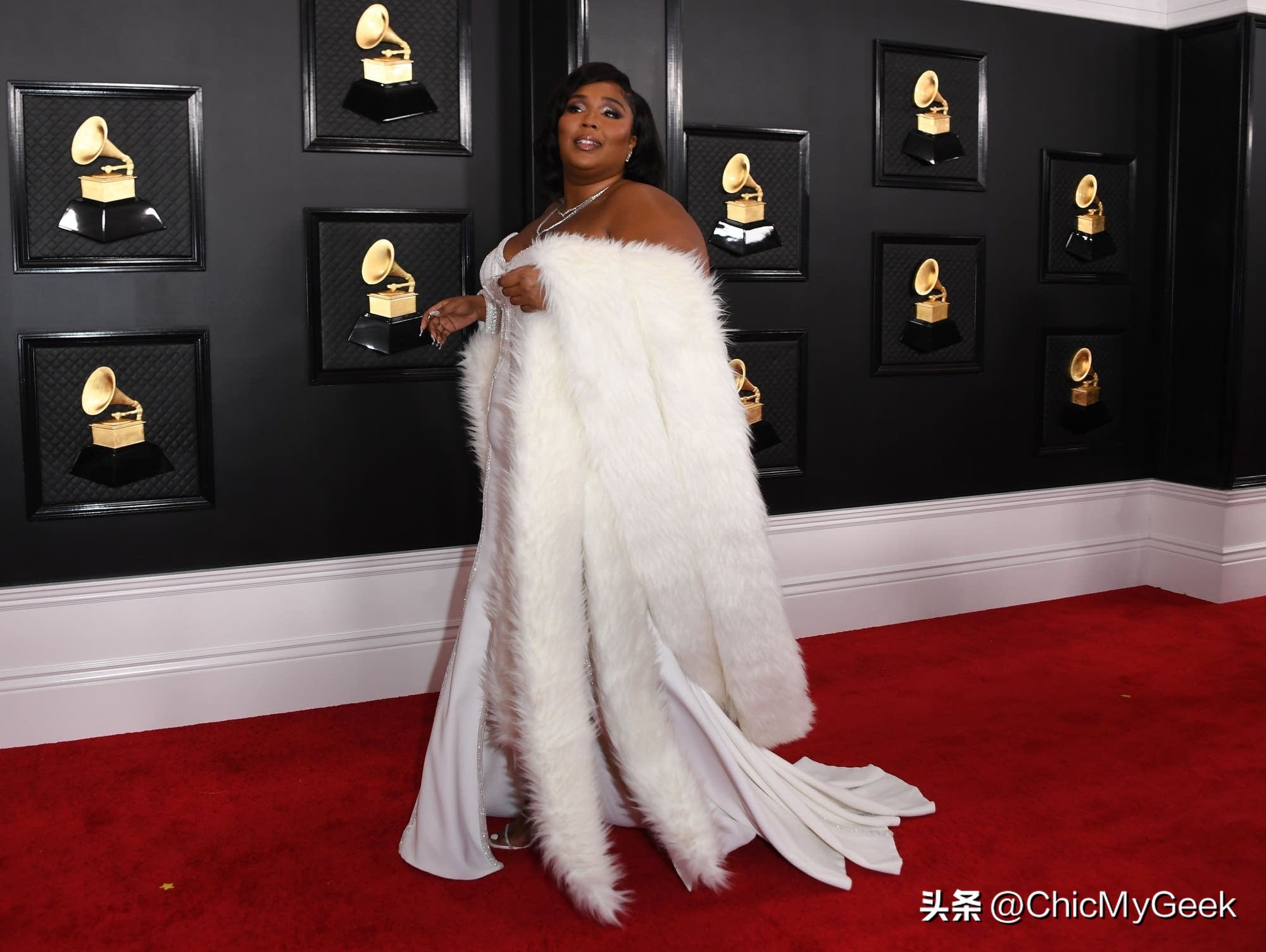 Grammy Inspirational Female Singer Was Revealed Dancer Exploitation Body Shaming Sexual