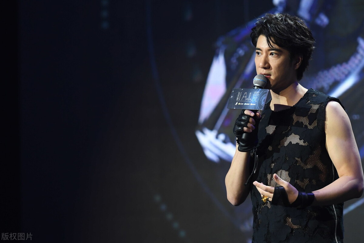 The piglet Luo Zhixiang made a successful comeback in the New Year's ...