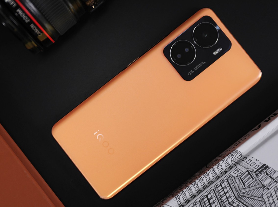 Choose a vivo mobile phone, which of these 4 representative models at