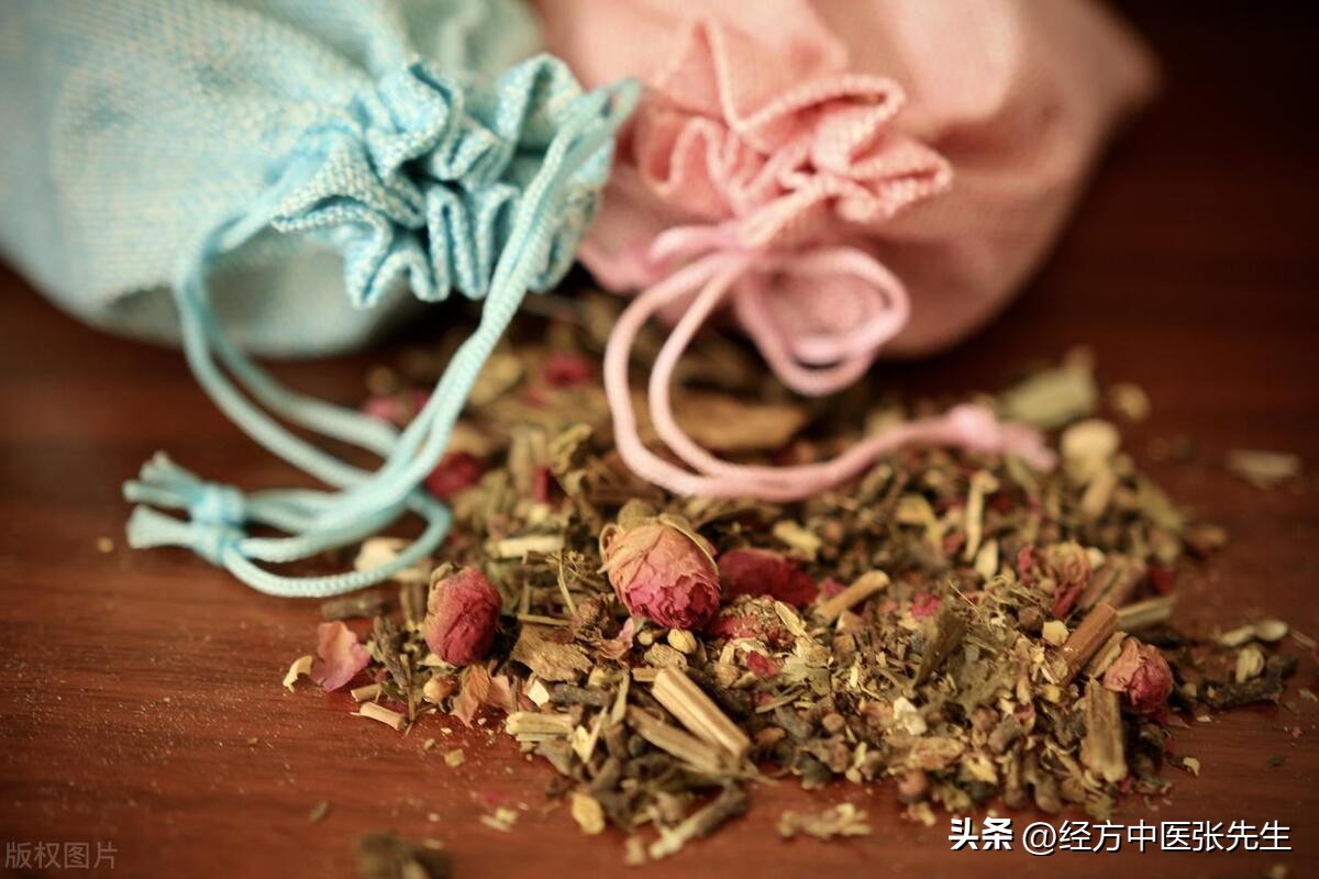 In ancient times, sending sweetheart sachets meant so many meanings