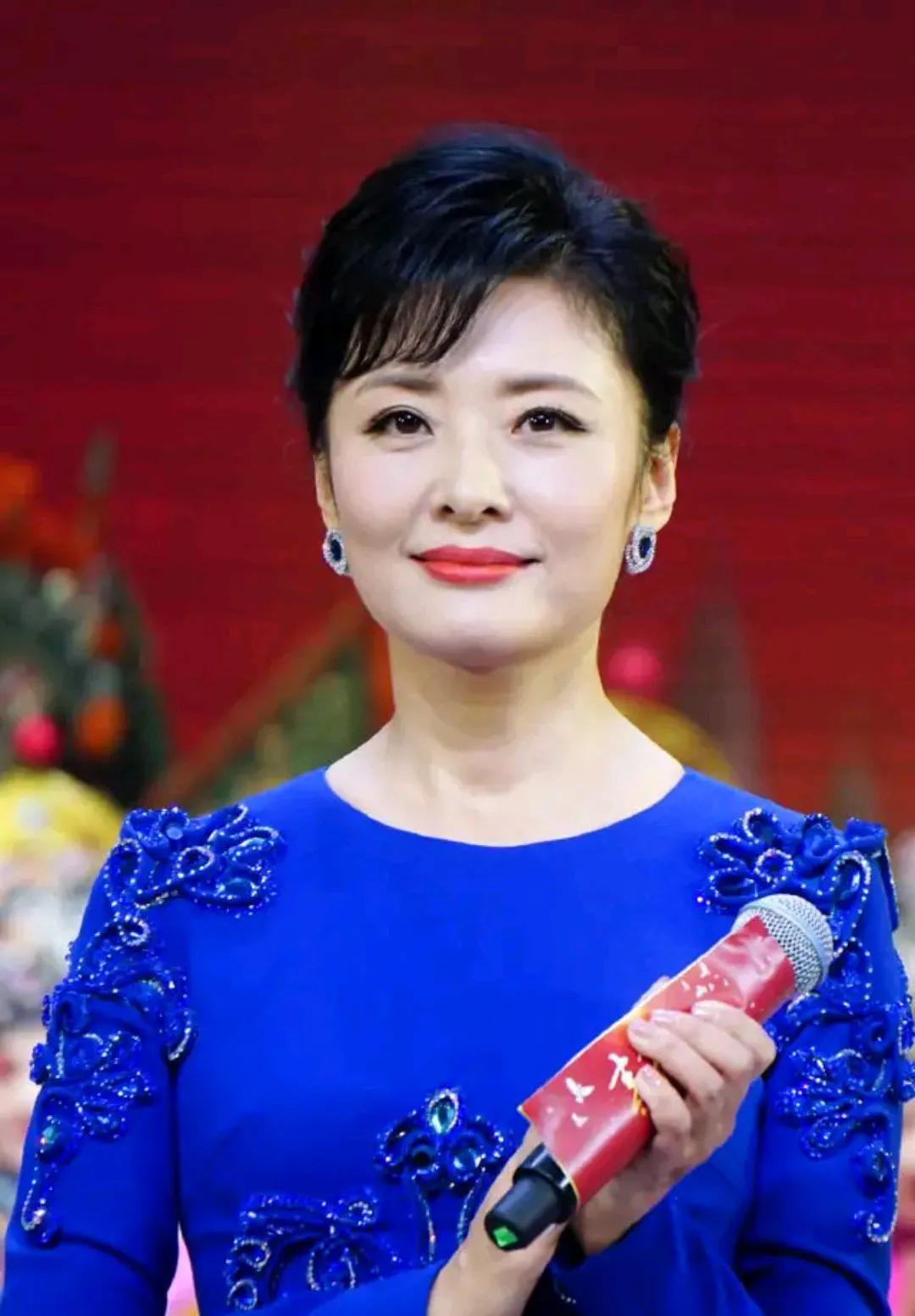 CCTV's top ten most beautiful hosts iNEWS