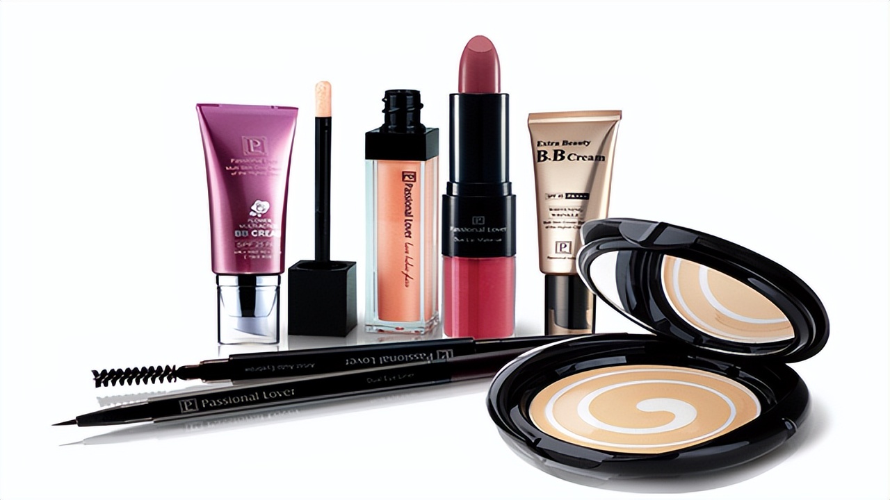 Can I bring cosmetics on the plane?There are a few things to note, you