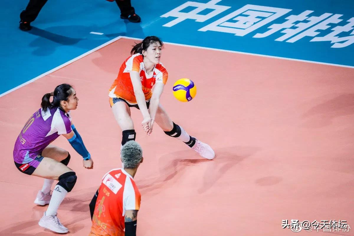 Wang Yuanyuan serves better than Vargas - iNEWS